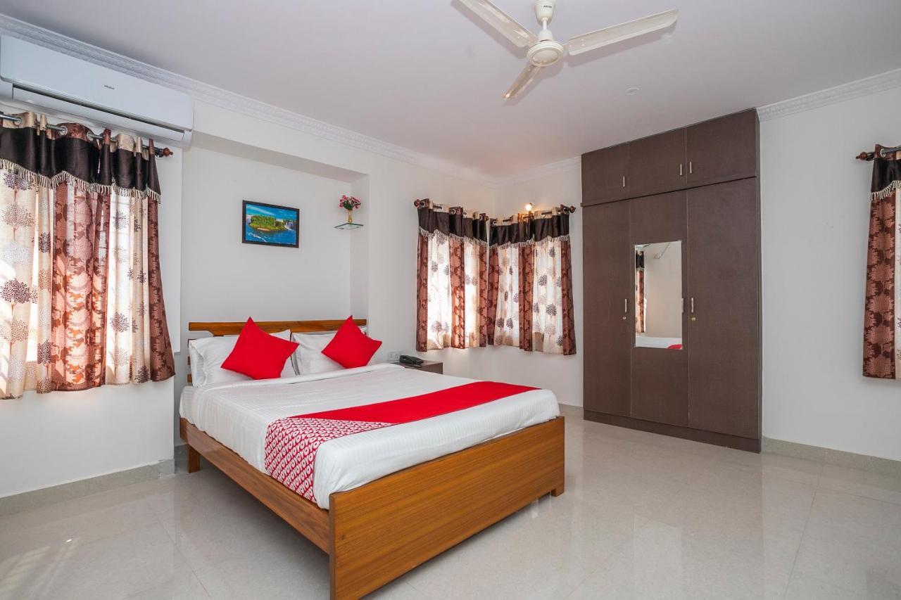 Oyo 27839 Manyata Residency Hotel Бангалор Екстериор снимка