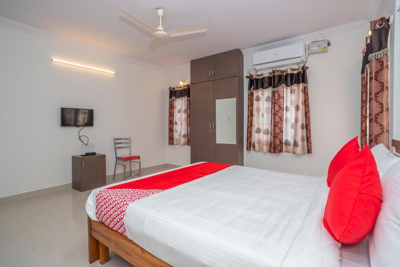 Oyo 27839 Manyata Residency Hotel Бангалор Екстериор снимка