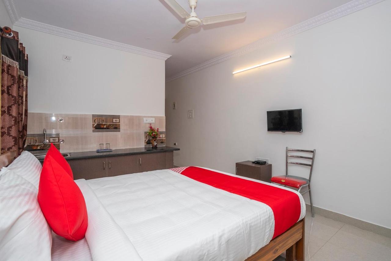 Oyo 27839 Manyata Residency Hotel Бангалор Екстериор снимка