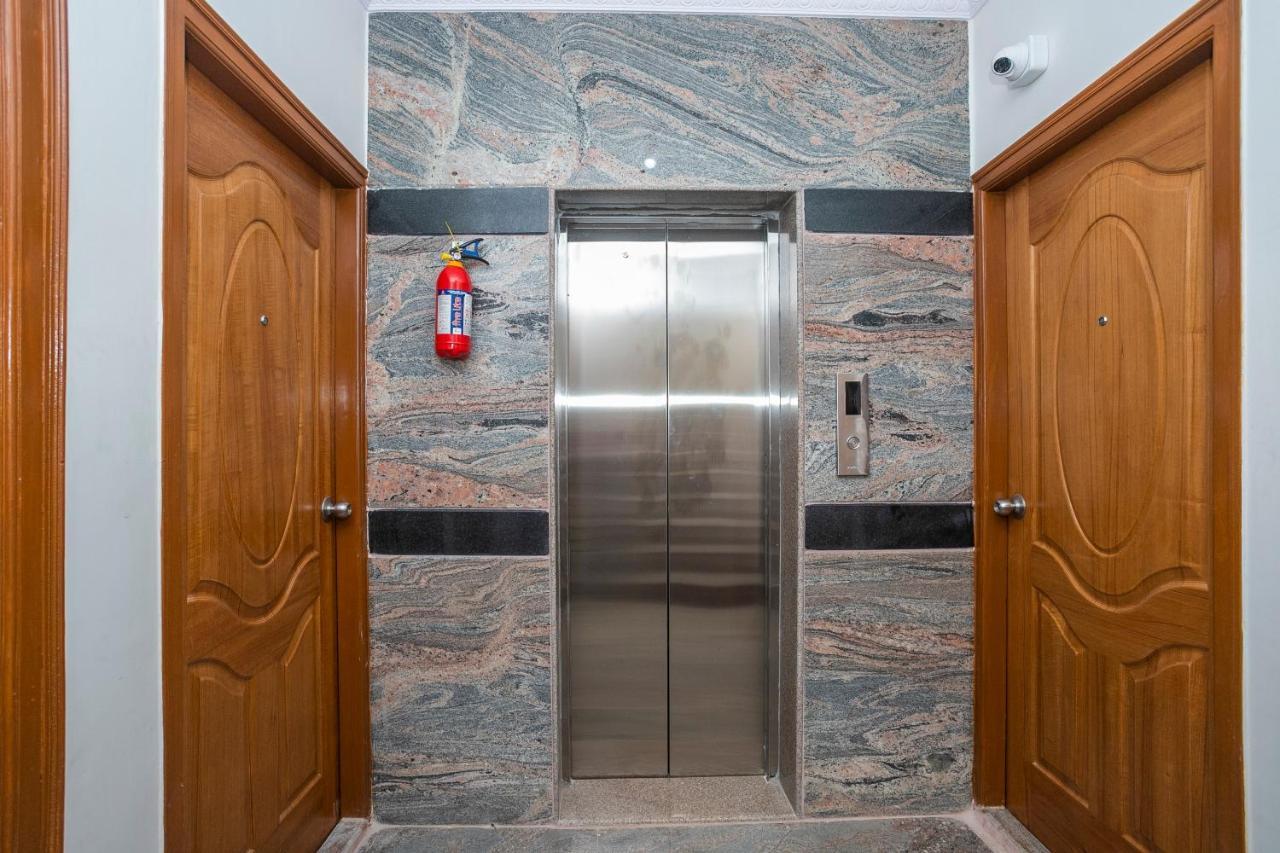 Oyo 27839 Manyata Residency Hotel Бангалор Екстериор снимка